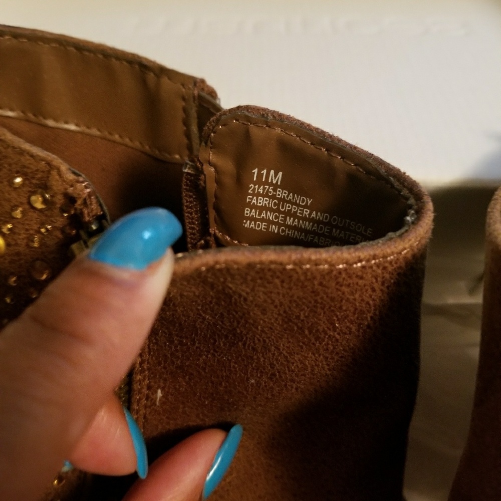 Boots for Fall - Picture 4 of 4